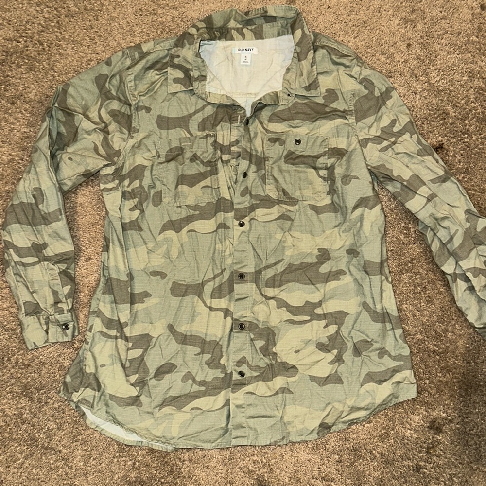 Old Navy light weight button down army shirt